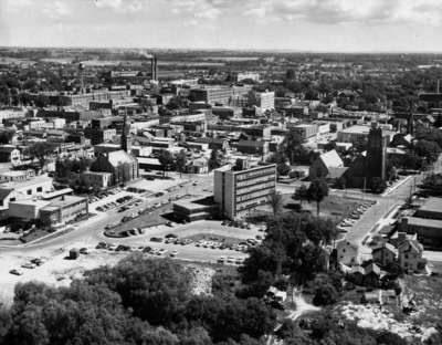 LH2047 Aerial View - City Hall - McLaughlin Library