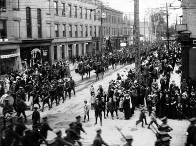 LH2148 Military Parade Downtown (2)