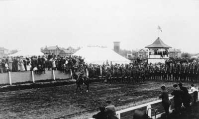 LH2162 Military Parade - Alexandra Park