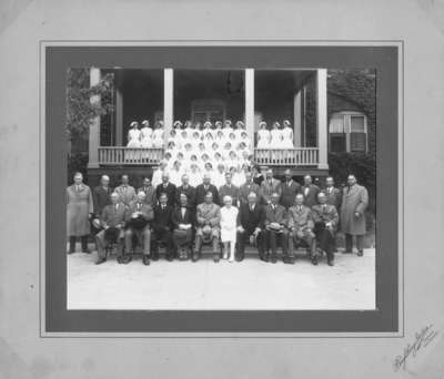 LH2182 Portrait of Oshawa Hospital staff