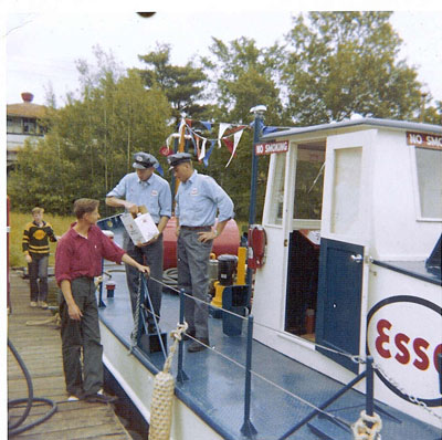 Jim Swift with Gas Boat 1960 - RL0005