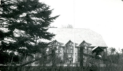 Rosseau Community Hall with Flagpole - RM0010