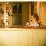 Hilda Stoneman and her Granddaughter Leanne MacLean - 
RI0034