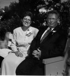 Horton, Lois (Inshaw) & husband George - 1999 - RP0368