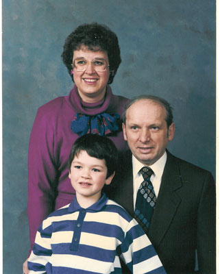 Martin, Edward (Ed) Charles, with his wife Louise and son Michael - RP0357