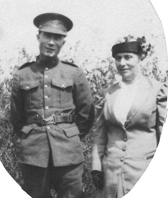 Bissonette, Joseph &quot;Joe&quot; - Vet WW I - with his  mother - RP0151