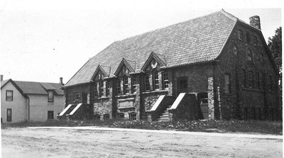 Buildings - #2 Victoria Street West with Harvie Homestead to the left - RM0009