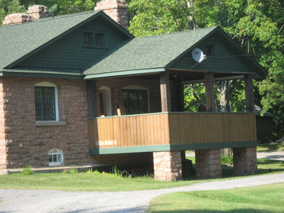 Stonemasonry - #1191 HWY 141 - Hood home - formerly Moore House (Rosseau Lake College) & Crompton home - RI0179