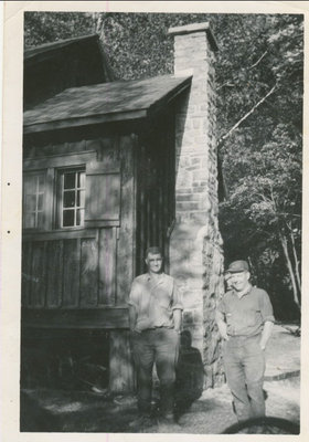 RI0183 - lt to rt - George Clifford & Allan Fraser - Scroggy cottage - Whitefish Lake - mid 1950s