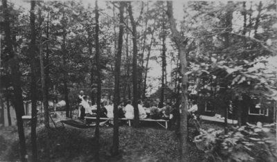 Outdoor dining at Fettercairn