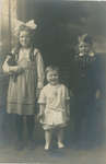 Eileen McFarlane and siblings