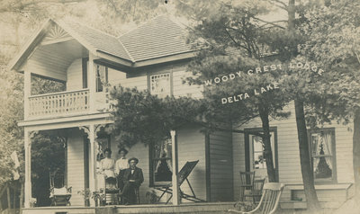 Woody Crest Lodge