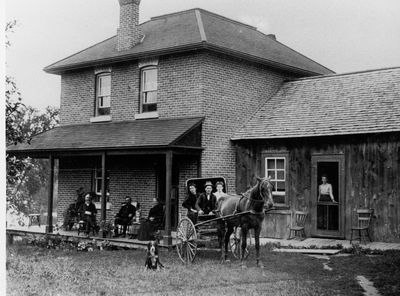 Lakeside farm of the Wood family c.1905