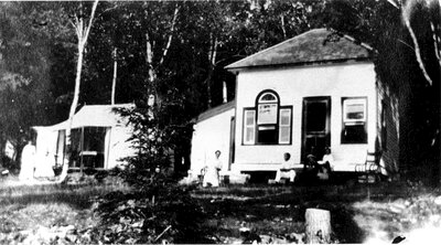 Lewis Cottage on Petty's Bay Big Rideau