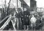 Ed Curry (1853-1945) and members of his family c.1940