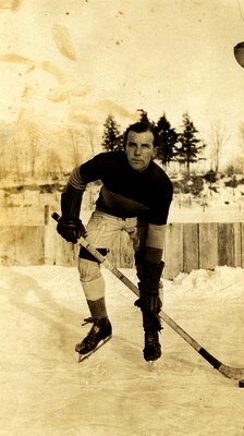 Delta Hockey Player c1930