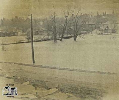 Flood of 1947, View of Park Street Bridge