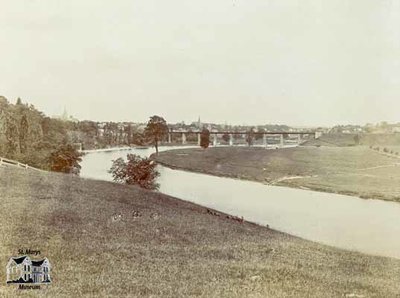 Thames River Looking South