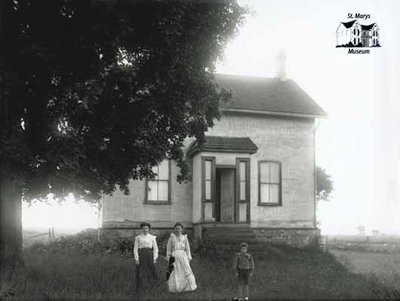 Women and Boy with Farmhouse, c. 1902-1906