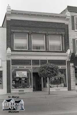 113 Queen St. E., 1980s