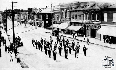 Marching Band, Queen Street