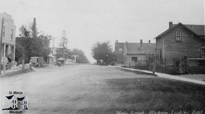 Main Street Hickson Looking East