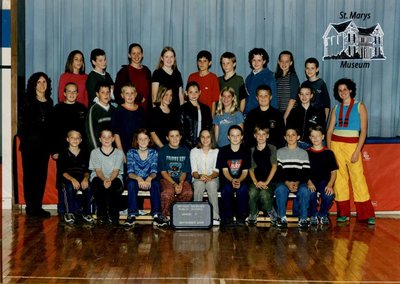 Arthur Meighen Public School Class Photo, Grade Seven