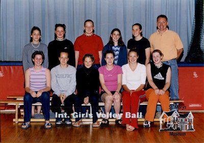 Arthur Meighen Public School Intermediate Girls Volleyball, 2000-2001