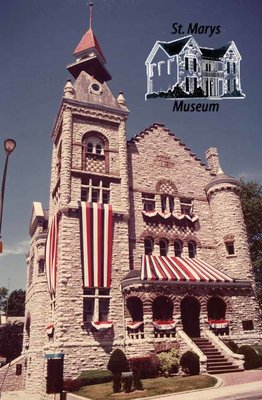 Town Hall Decorated for 1978 Homecoming