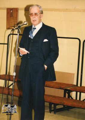 Gerry Roe Giving a Speech