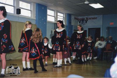 Dancing Group