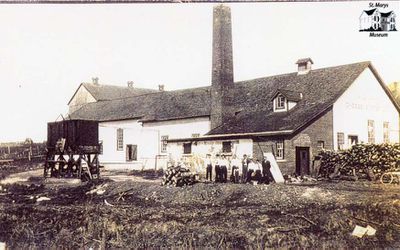 Avonbank Cheese Factory Workers