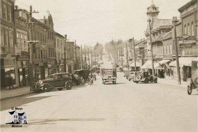 Queen Street Looking West