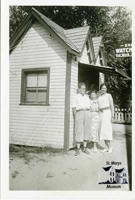 Bruce Chesterfield, Margaret McConnell and Another Woman in Front of Shop