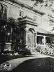 Original verandah on 109 Wellington Street North, ca. 1920