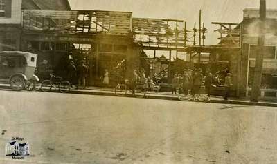 Aftermath of fire at Gregory Block (South side of Queen Street between Wellington and Water Streets), 1921