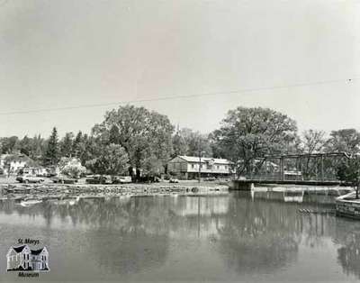 Water Street bridge and Creamery Restaurant, 1984