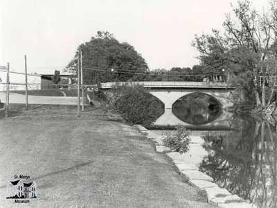 Church Street bridge looking from the west, 1984