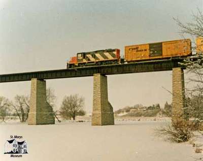 Train heading out of St. Marys via the Sarnia Bridge