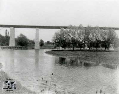 Thames River and London Bridge, St. Marys