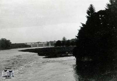 Thames River with Sarnia Bridge in background