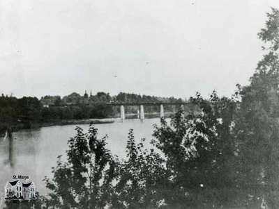 Thames River with Sarnia Bridge in background