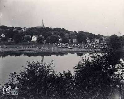 Gathering on the Flats