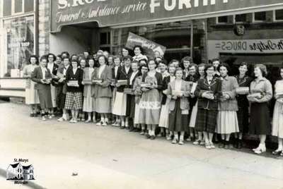 Grads of 1952