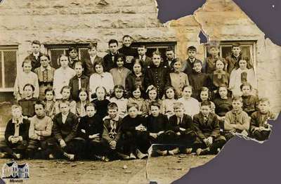 Miss Gordon's Central school class, 1914