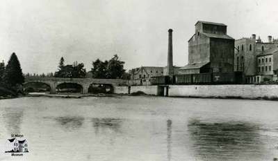 Victoria bridge and Great Star Milling Company