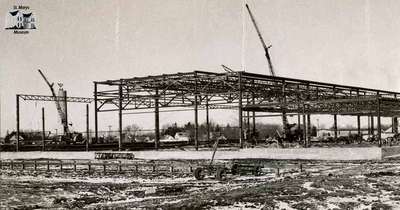 Construction of Hinde and Dauch Plant