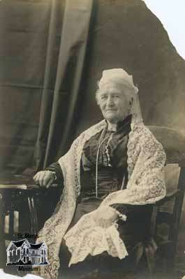 Mrs. George Grant of &quot;Bliuk Bonnie&quot;, St. Marys