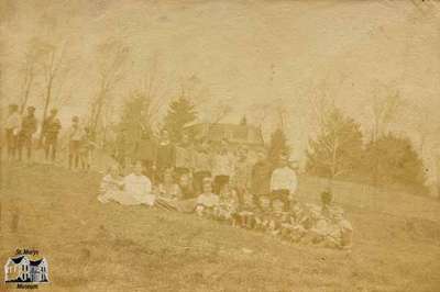 Class photo at West Ward School