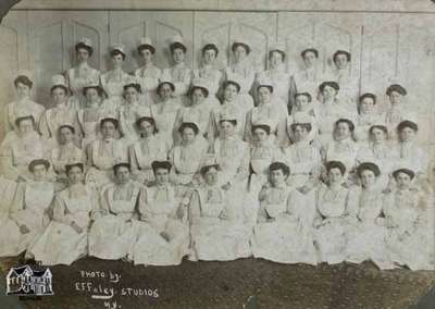 Nurses' class in uniform, 1905  New York City Hospital